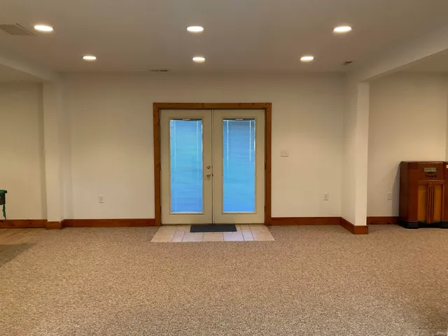 $2,400 | 10421 Yoder Road, Yoder, IN 46798