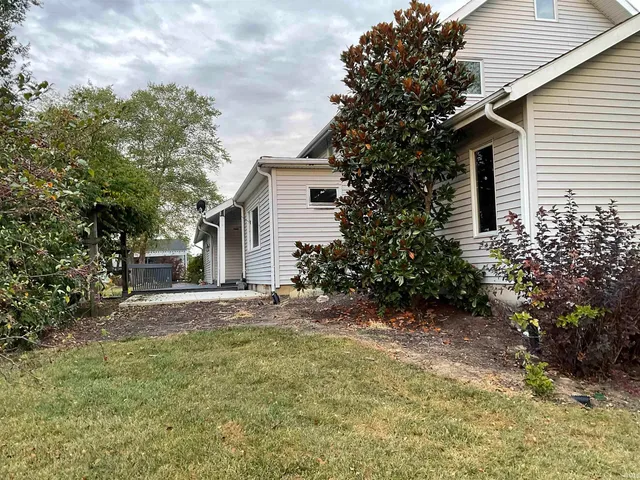 $2,400 | 10421 Yoder Road, Yoder, IN 46798