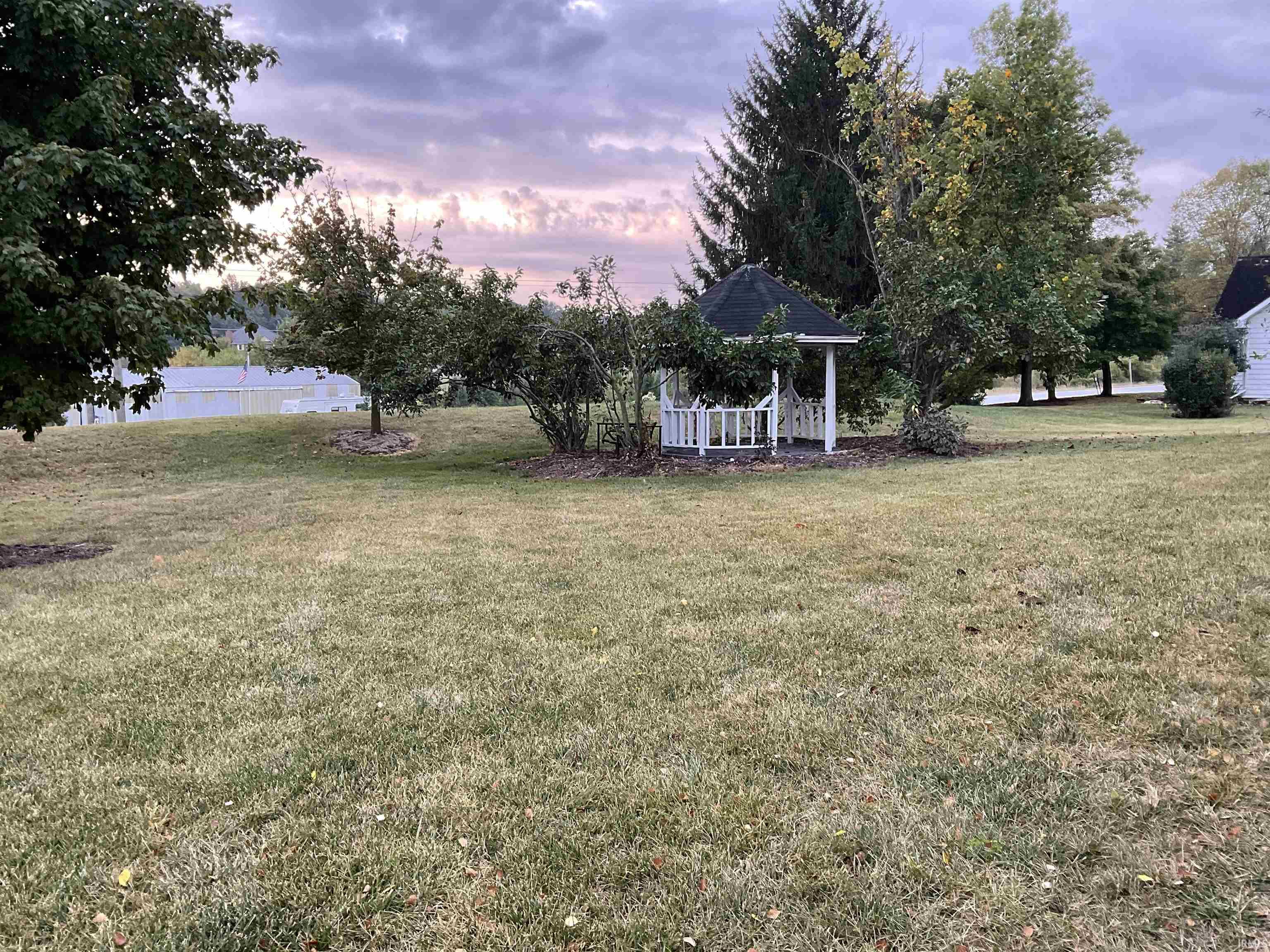 10421 Yoder Road Yoder, IN 46798 - Photo 3 of 29