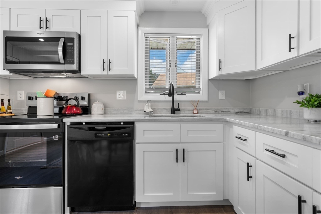 99 Sunderland Road Worcester, MA 01604 - Photo 14 of 35 Gallery Image 14