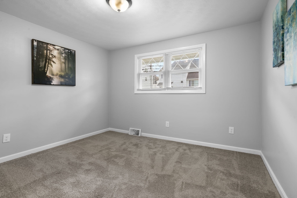 99 Sunderland Road Worcester, MA 01604 - Photo 16 of 35 Gallery Image 16