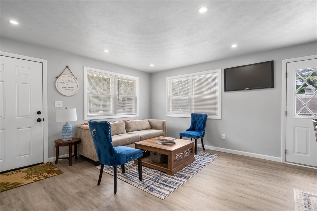 99 Sunderland Road Worcester, MA 01604 - Photo 7 of 35 Gallery Image 7