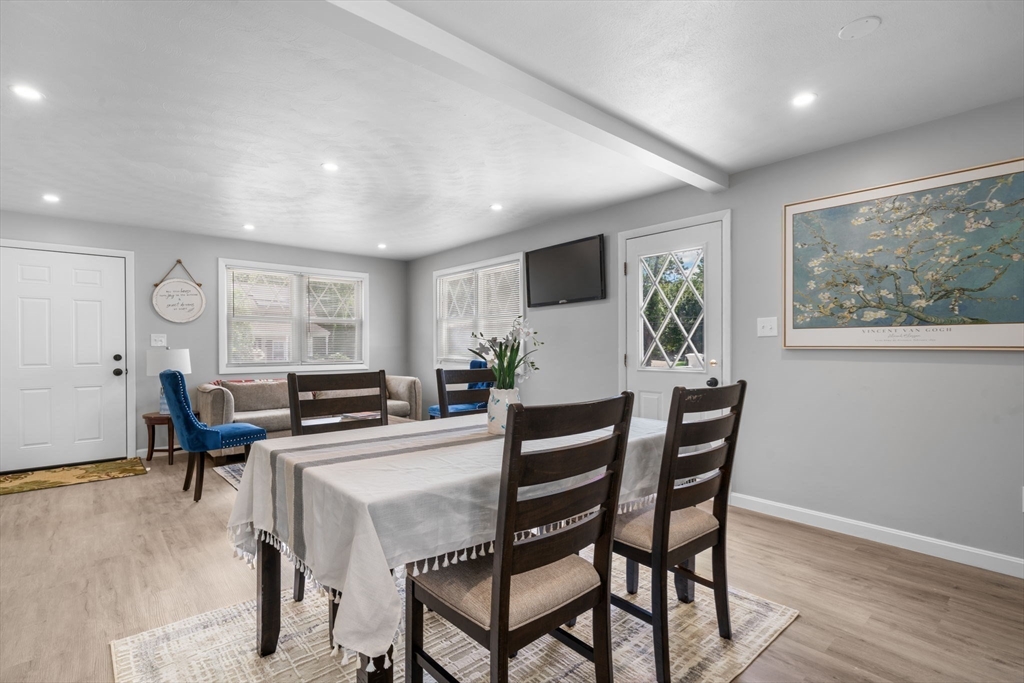99 Sunderland Road Worcester, MA 01604 - Photo 9 of 35 Gallery Image 9