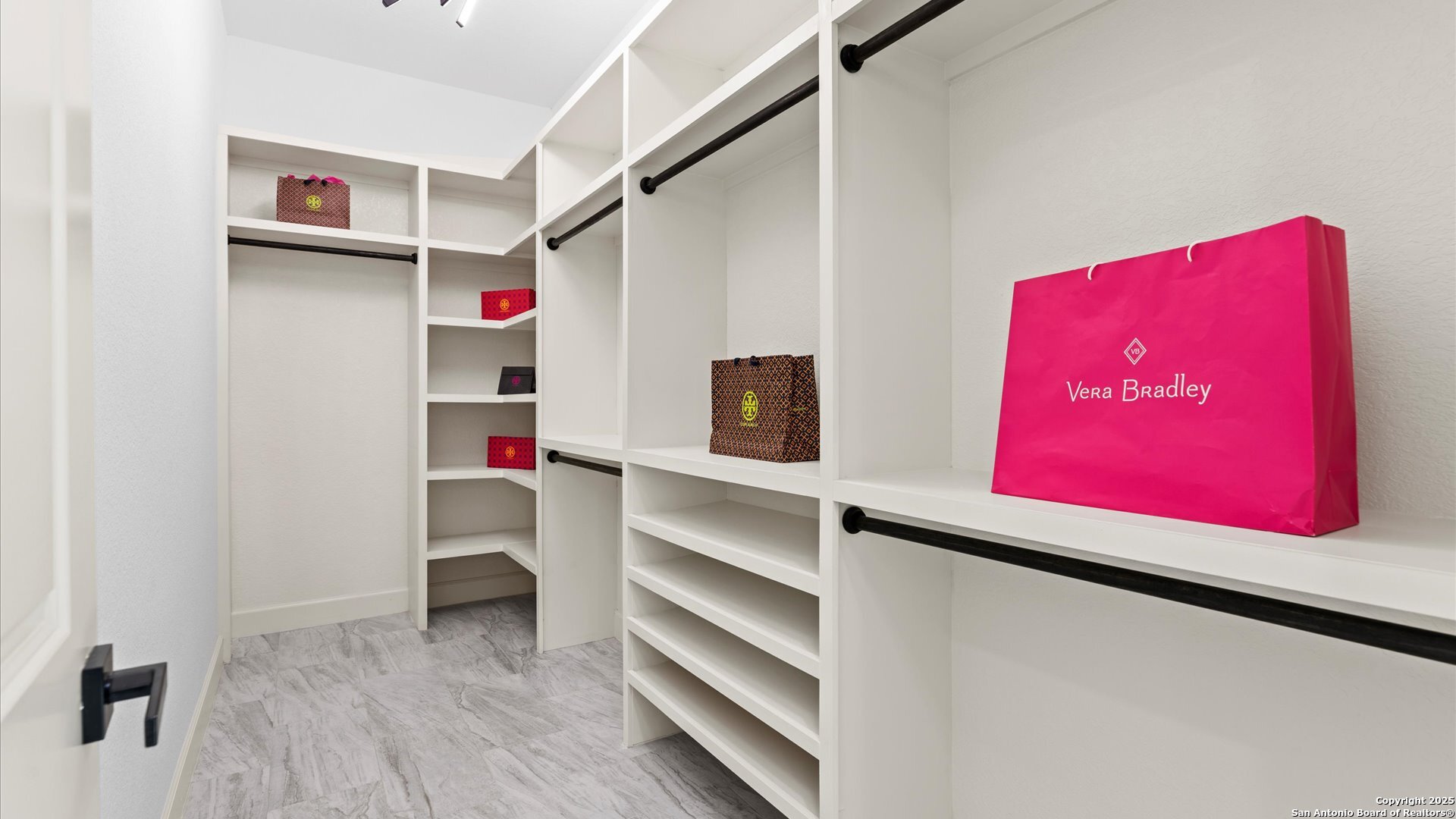 22327 Scenic Loop Road San Antonio, TX 78255 - Photo 38 of 59