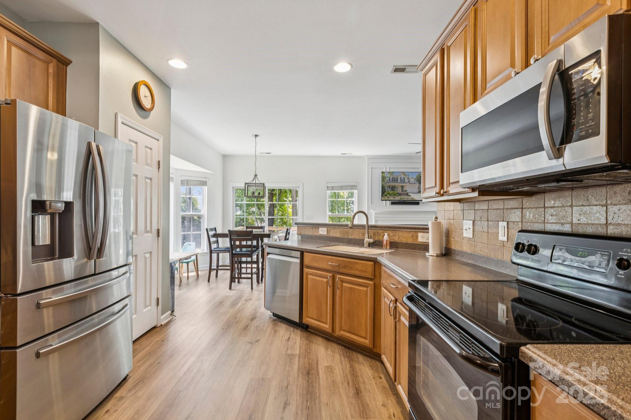 326 Chorus Road Fort Mill, SC 29715 - Photo 4 of 39 Gallery Image 4