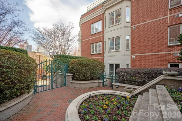$589,000 | 415 North Church Street, Charlotte, NC 28202