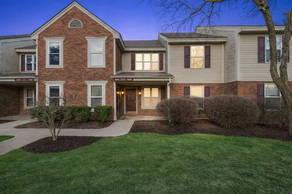 $169,900 | 1651 Emerson Circle, Rochester Hills, MI 48307