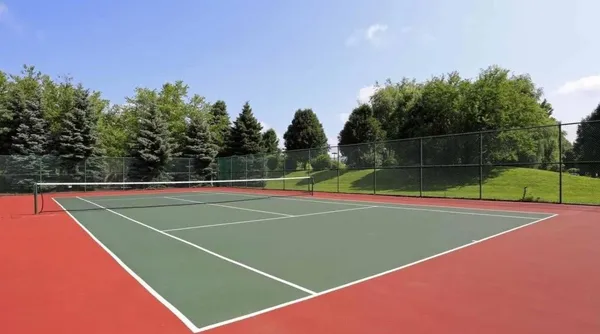 $169,900 | 1651 Emerson Circle, Rochester Hills, MI 48307