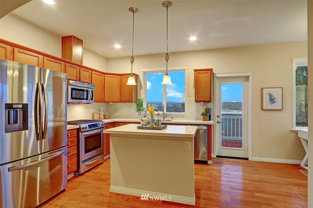 533 Pilchuck Path Everett, WA 98201 - Photo 4 of 27