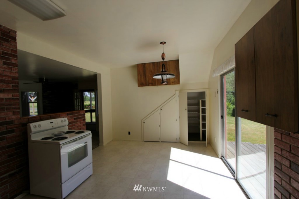 29 Sund Road Elma, WA 98541 - Photo 3 of 24 Gallery Image 3