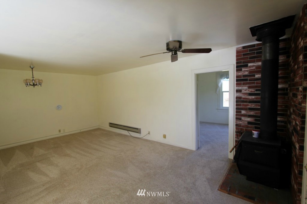 29 Sund Road Elma, WA 98541 - Photo 5 of 24 Gallery Image 5