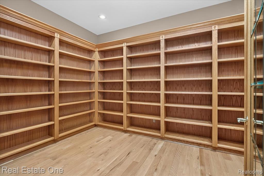 425 Courtney Road Leonard, MI 48367 - Photo 12 of 89 Gallery Image 12