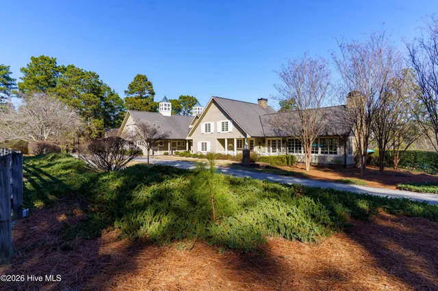 $2,100,000 | 185 Old Dewberry Lane, Southern Pines, NC 28387