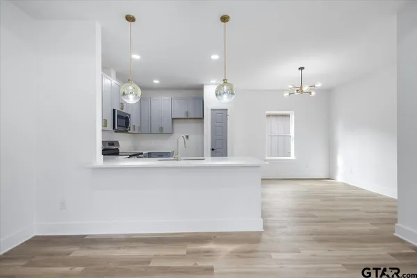 $264,900 | 228 South Fenton Avenue, Tyler, TX 75702