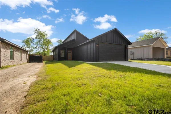 $264,900 | 228 South Fenton Avenue, Tyler, TX 75702