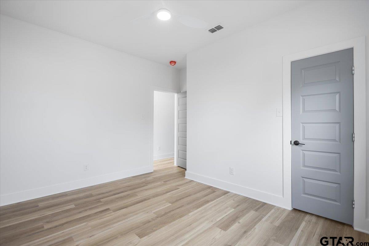 228 South Fenton Avenue Tyler, TX 75702 - Photo 34 of 46 a view of an empty room
