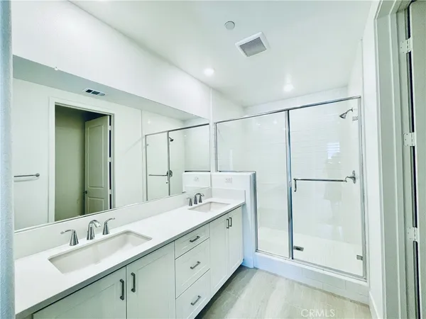 $4,600 | 245 Proctor, Irvine, CA 92618