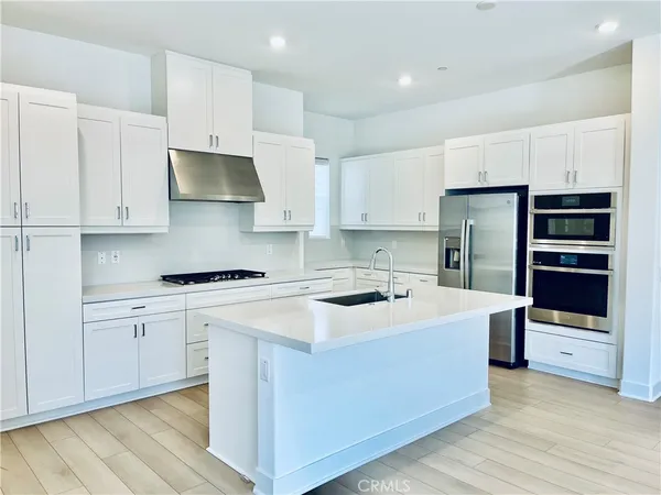 $4,600 | 245 Proctor, Irvine, CA 92618