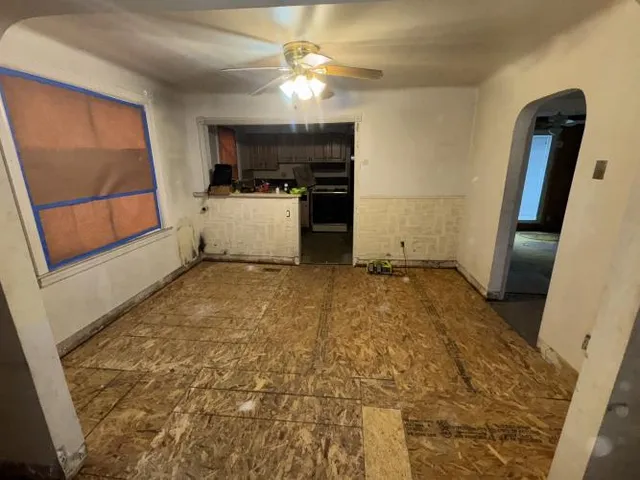 $130,000 | 26735 Annapolis Street, Dearborn Heights, MI 48125