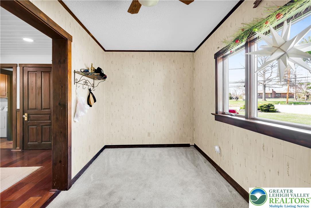 4006 Hecktown Road Bethlehem, PA 18020 - Photo 18 of 100