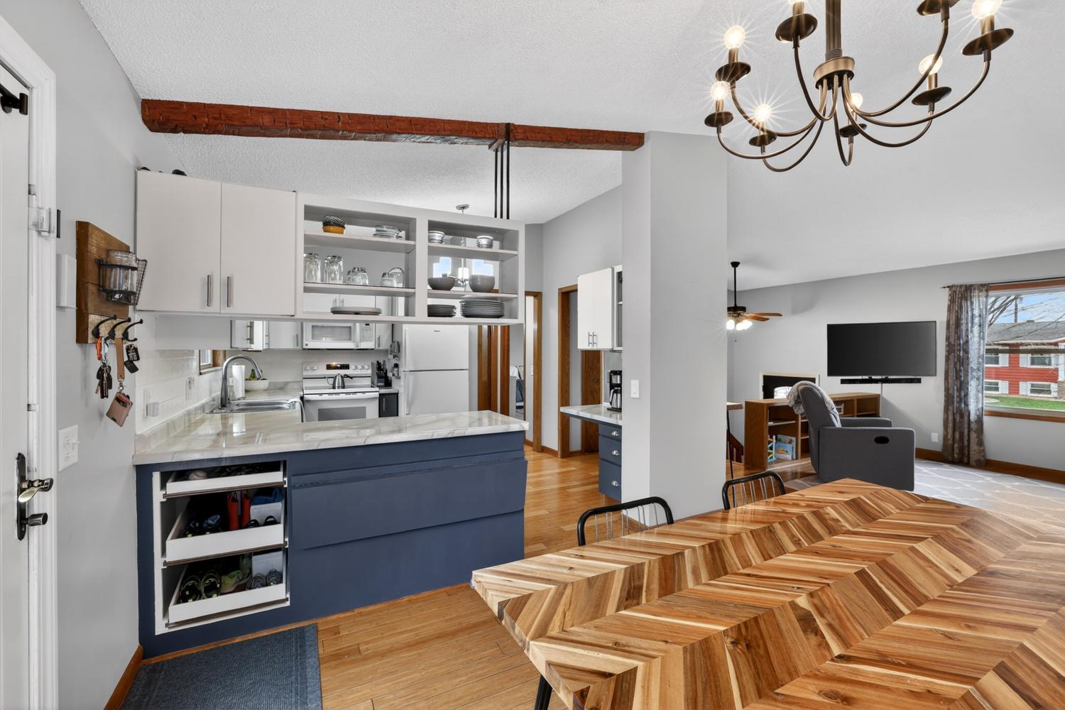 1922 38th Street Northwest Rochester, MN 55901 - Photo 8 of 30