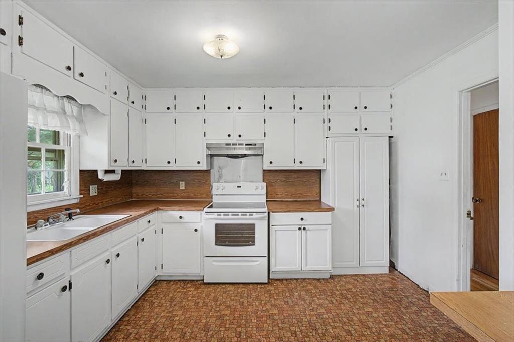 5735 Burnt Hickory Road Powder Springs, GA 30127 - Photo 16 of 49 Gallery Image 16