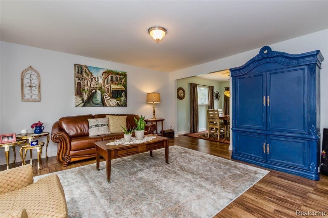 1698 North Sheldon Road Canton, MI 48187 - Photo 6 of 37 04.jpg