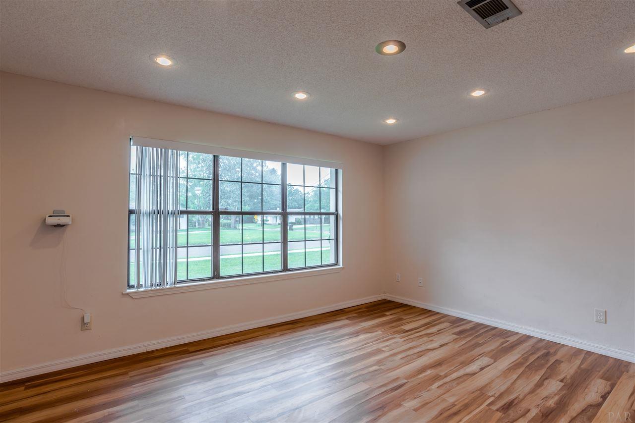 920 East Montclair Road Pensacola, FL 32505 - Photo 3 of 20 Gallery Image 3
