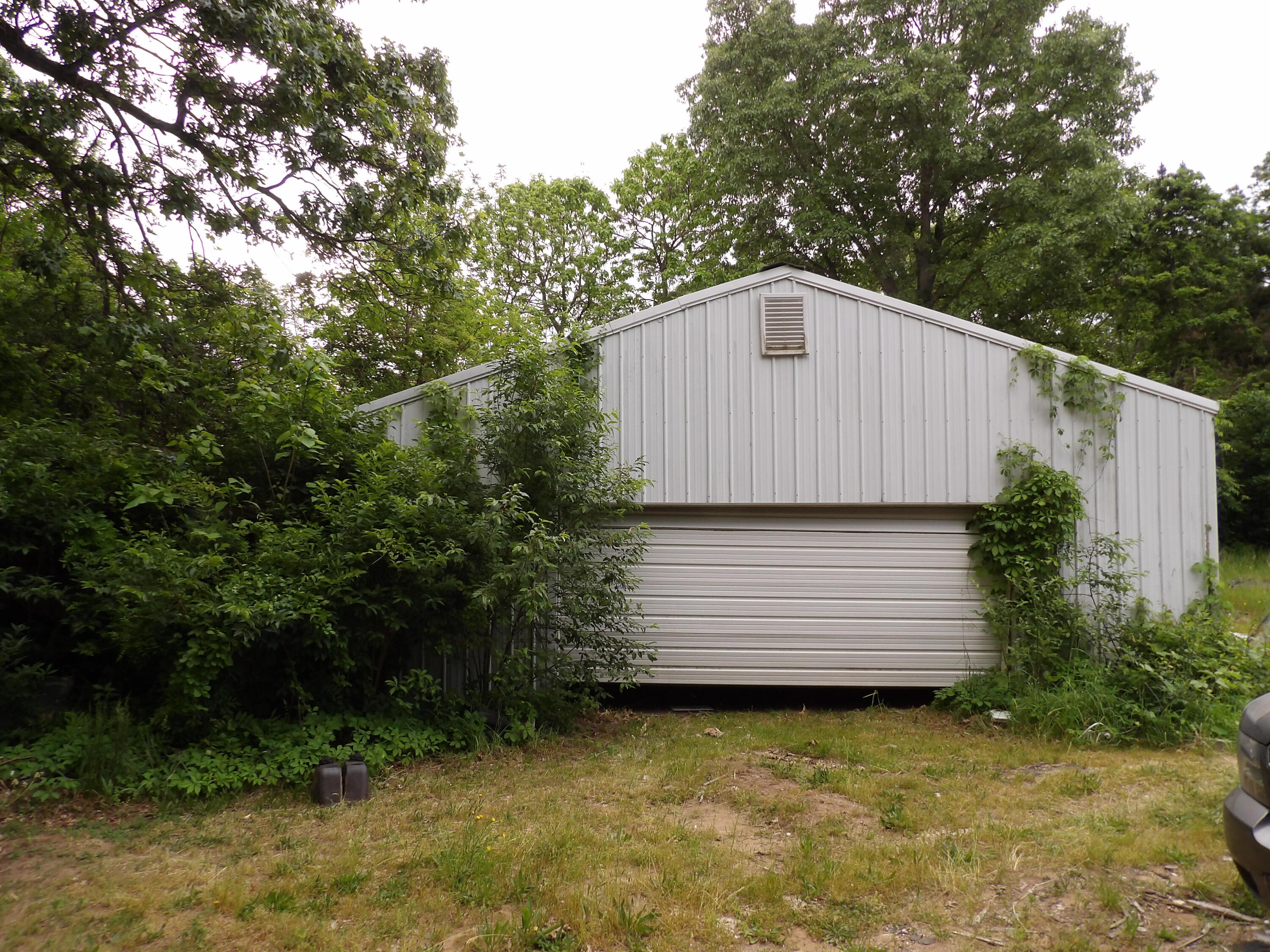 1812 Bell Road Niles, MI 49120 - Photo 2 of 13 100_0450