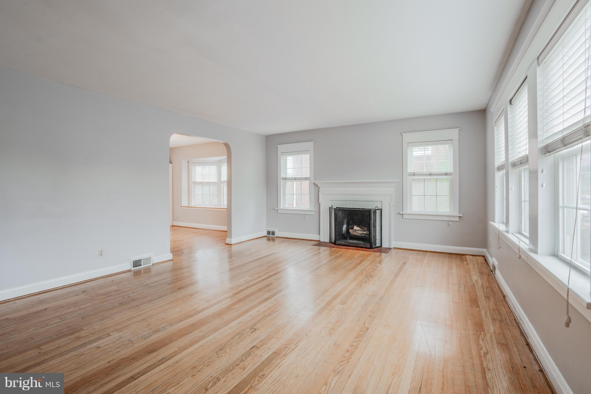 1942 Edgewood Road Baltimore, MD 21286 - Photo 3 of 26