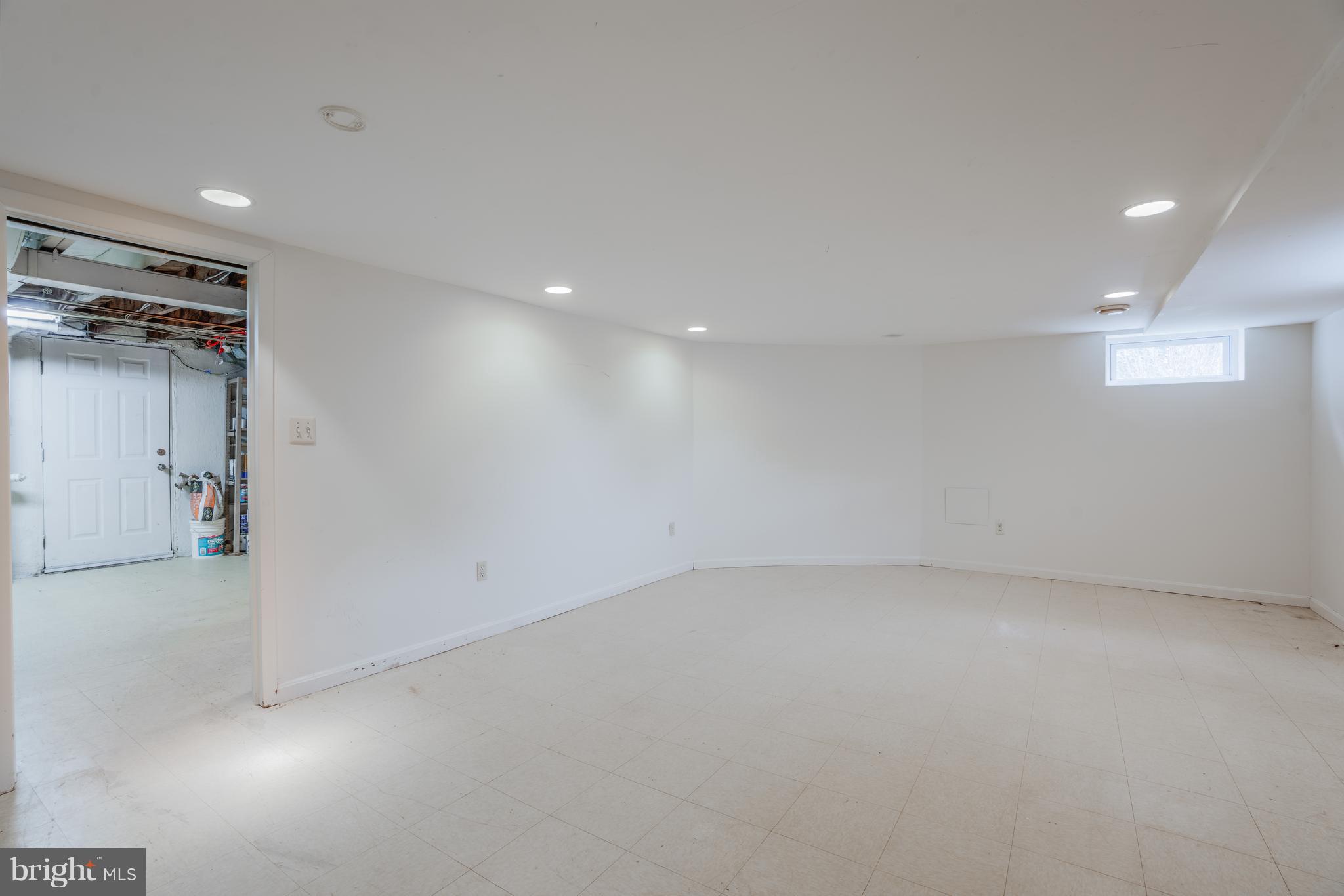 1942 Edgewood Road Baltimore, MD 21286 - Photo 21 of 26