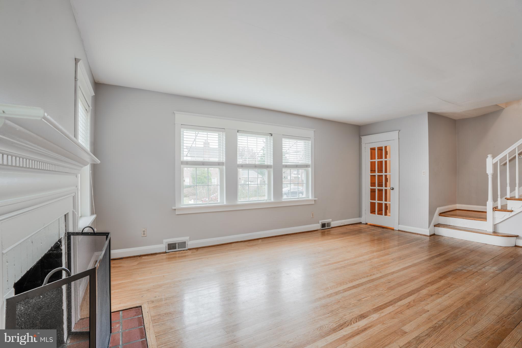 1942 Edgewood Road Baltimore, MD 21286 - Photo 4 of 26