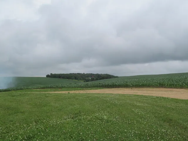 $375,000 | 1714 County Road East, Mineral Point, WI 53565