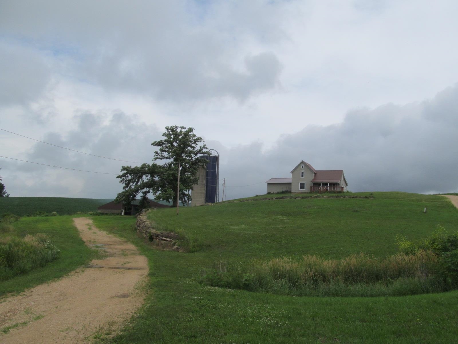 1714 County Road East Mineral Point, WI 53565 - Photo 33 of 58