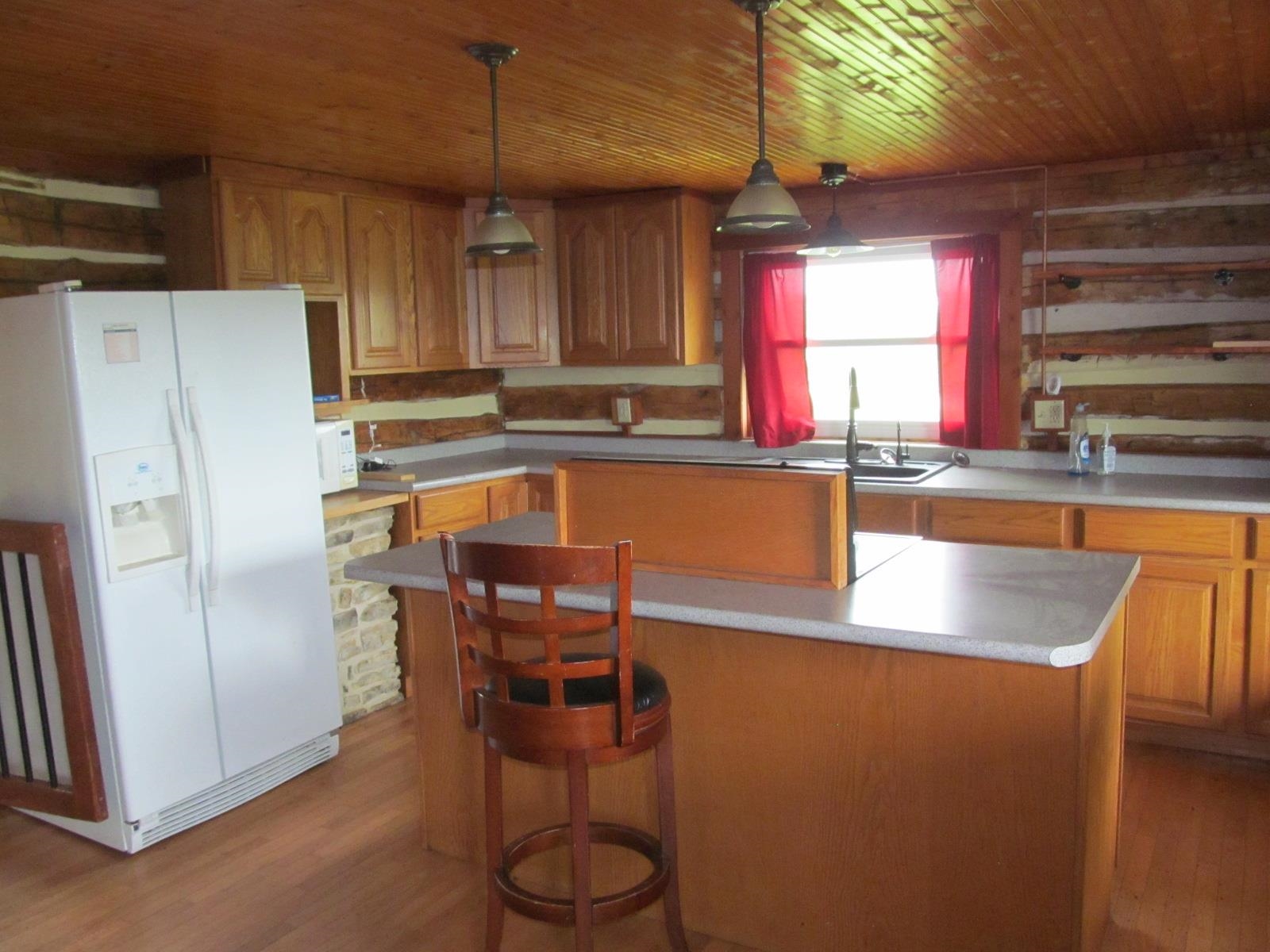 1714 County Road East Mineral Point, WI 53565 - Photo 4 of 58