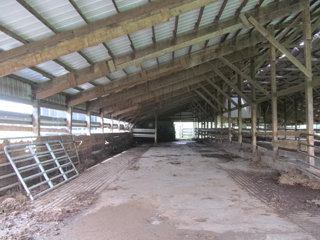 $375,000 | 1714 County Road East, Mineral Point, WI 53565