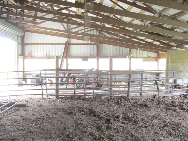 $375,000 | 1714 County Road East, Mineral Point, WI 53565