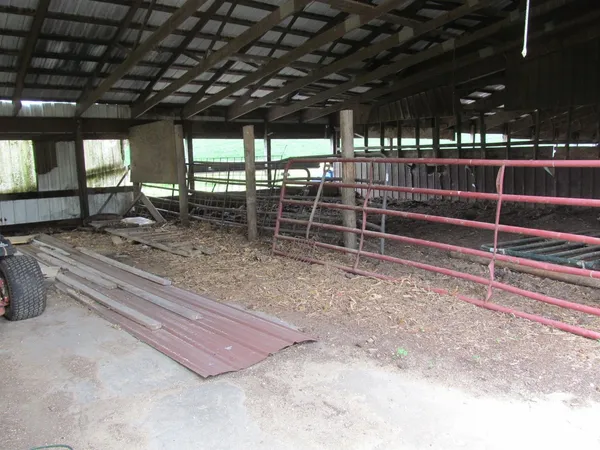 $375,000 | 1714 County Road East, Mineral Point, WI 53565