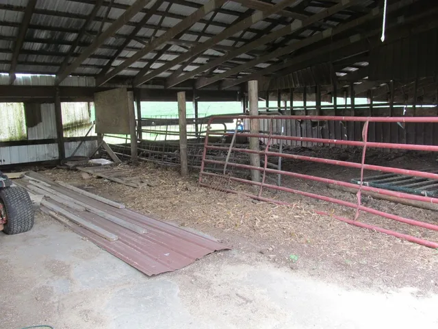 $375,000 | 1714 County Road East, Mineral Point, WI 53565