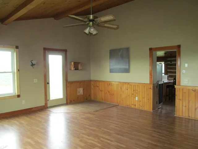 $375,000 | 1714 County Road East, Mineral Point, WI 53565