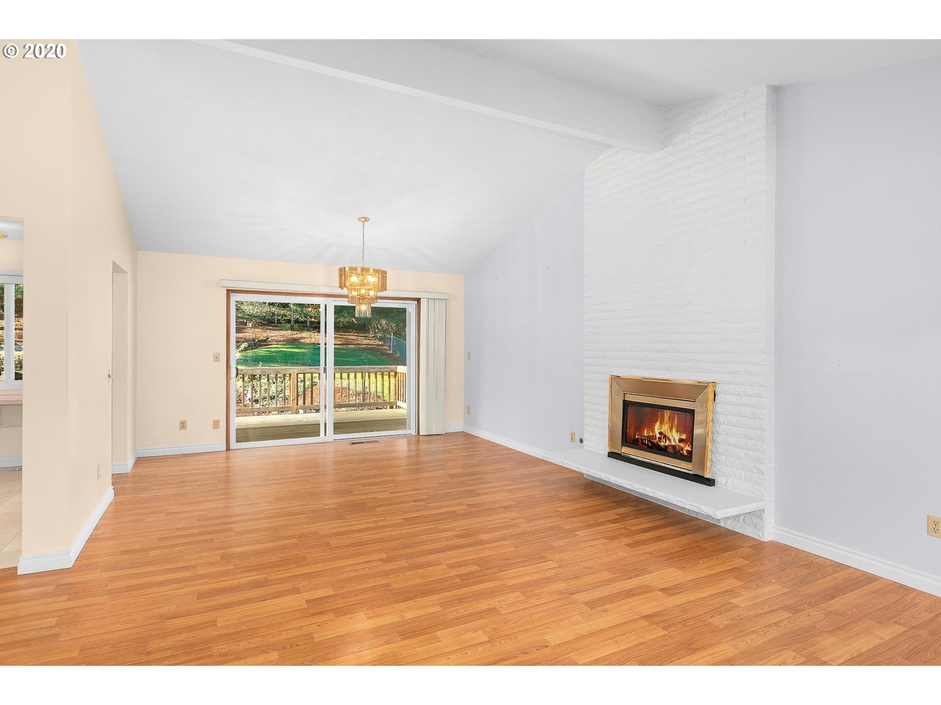 17073 Webster Road Gladstone, OR 97267 - Photo 3 of 30 Gallery Image 3