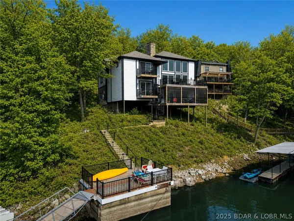 $799,000 | 16 Shelter Cove, Osage Beach, MO 65065