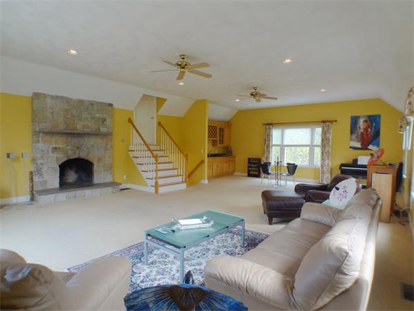 91 Lancaster Road North Andover, MA 01845 - Photo 13 of 30 Gallery Image 13