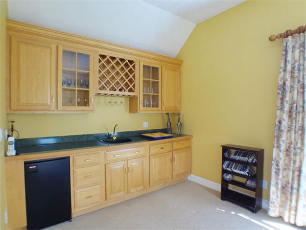 91 Lancaster Road North Andover, MA 01845 - Photo 15 of 30 Gallery Image 15