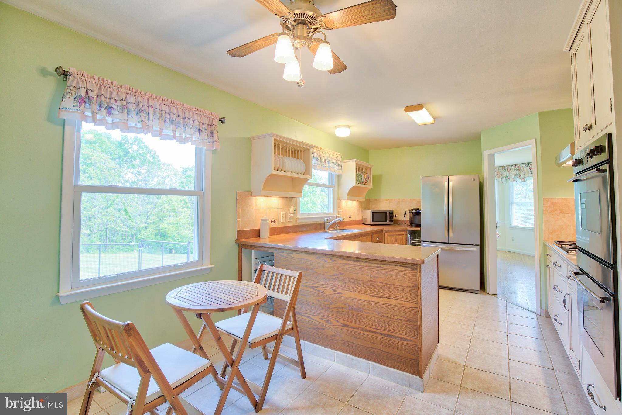 376 Devils Backbone Stephenson, VA 22656 - Photo 13 of 42 EAT IN KITCHEN