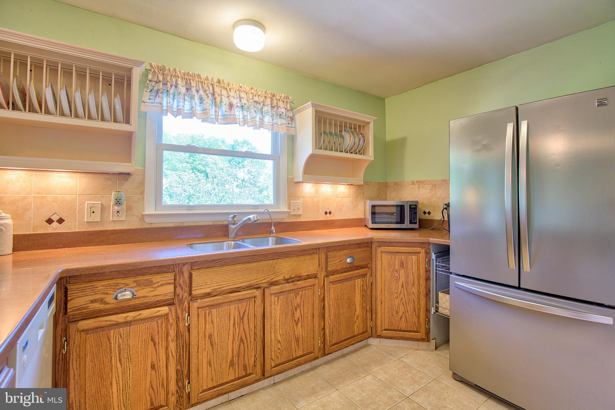 376 Devils Backbone Stephenson, VA 22656 - Photo 9 of 42 KITCHEN