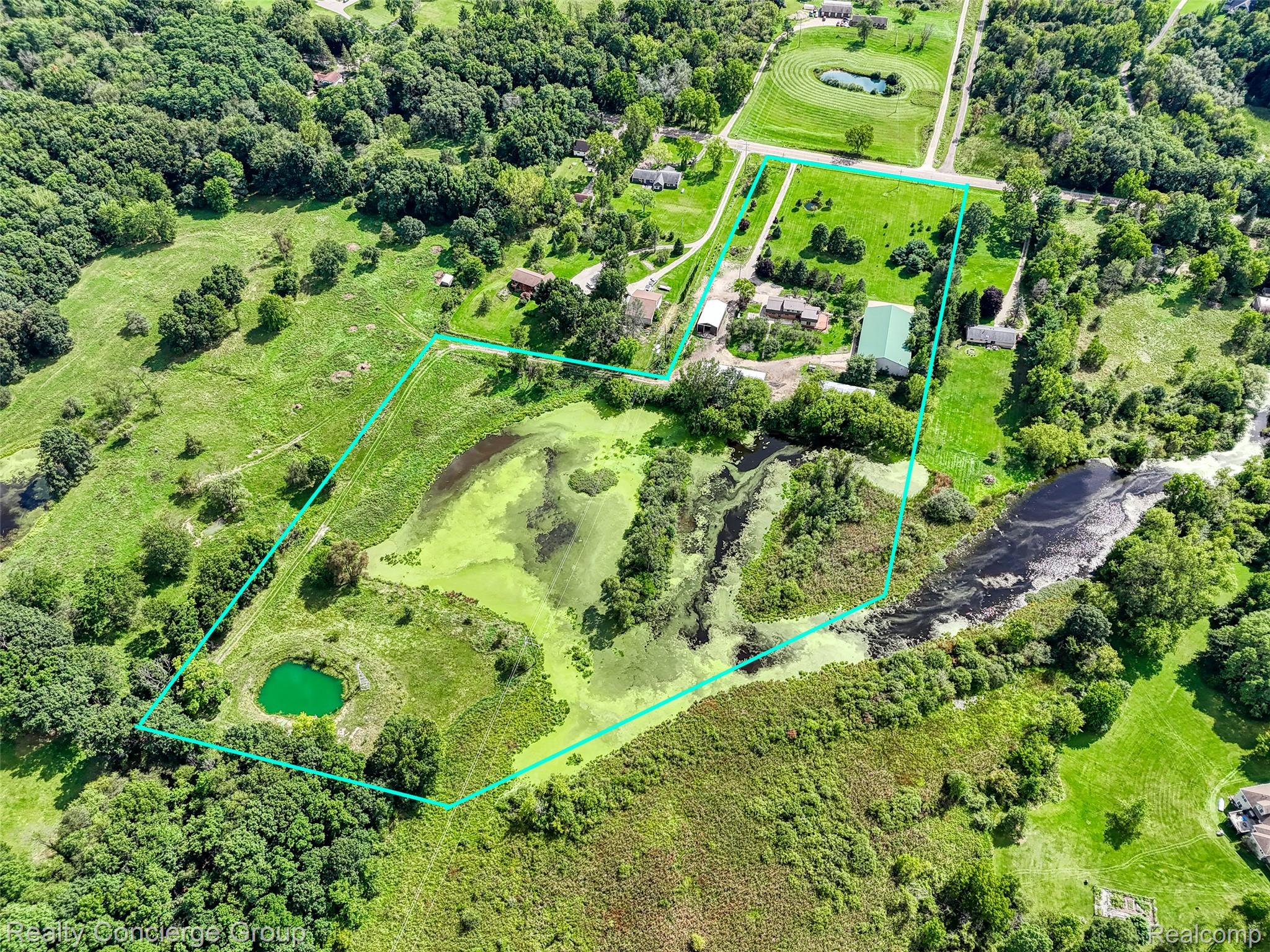 9225 Faussett Road Fenton, MI 48430 - Photo 6 of 61 DJI_20260907024717_0580_D_19.jpg