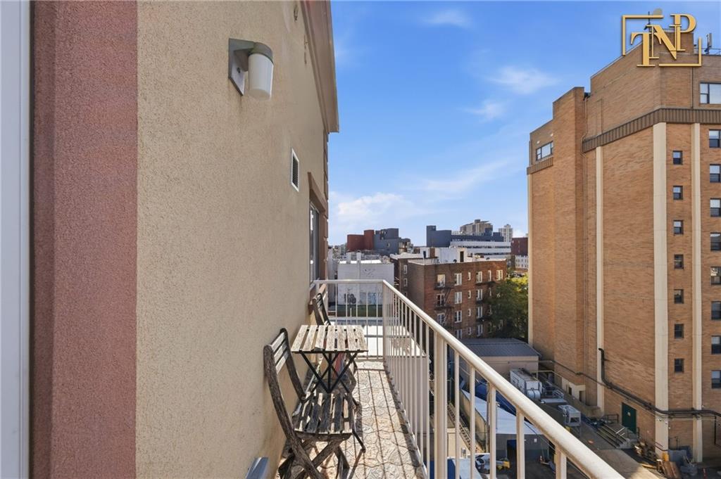2854 Brighton 4th Street, Unit 6 Brooklyn, NY 11235 - Photo 15 of 19 a balcony with view of balcony