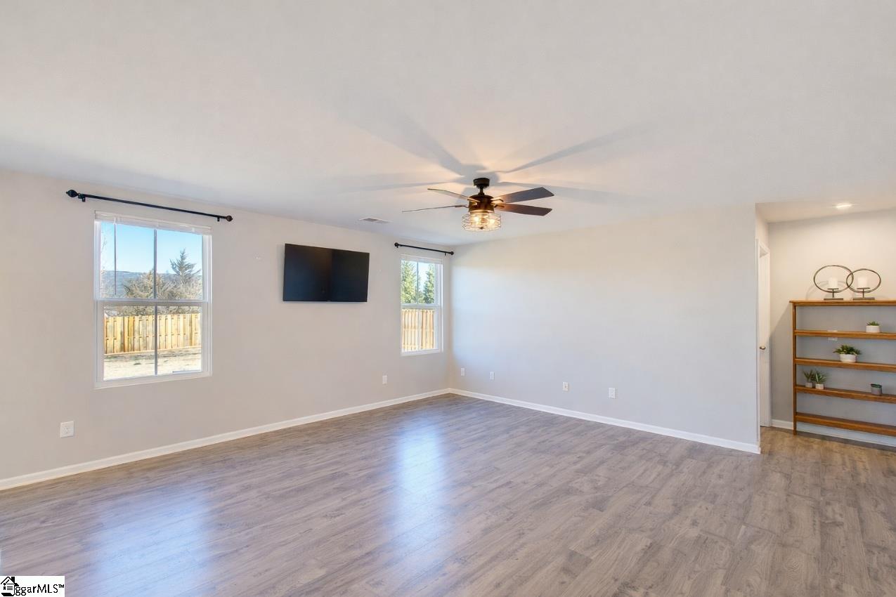 618 Maplestead Farms Court Greenville, SC 29617 - Photo 4 of 42 Gallery Image 4