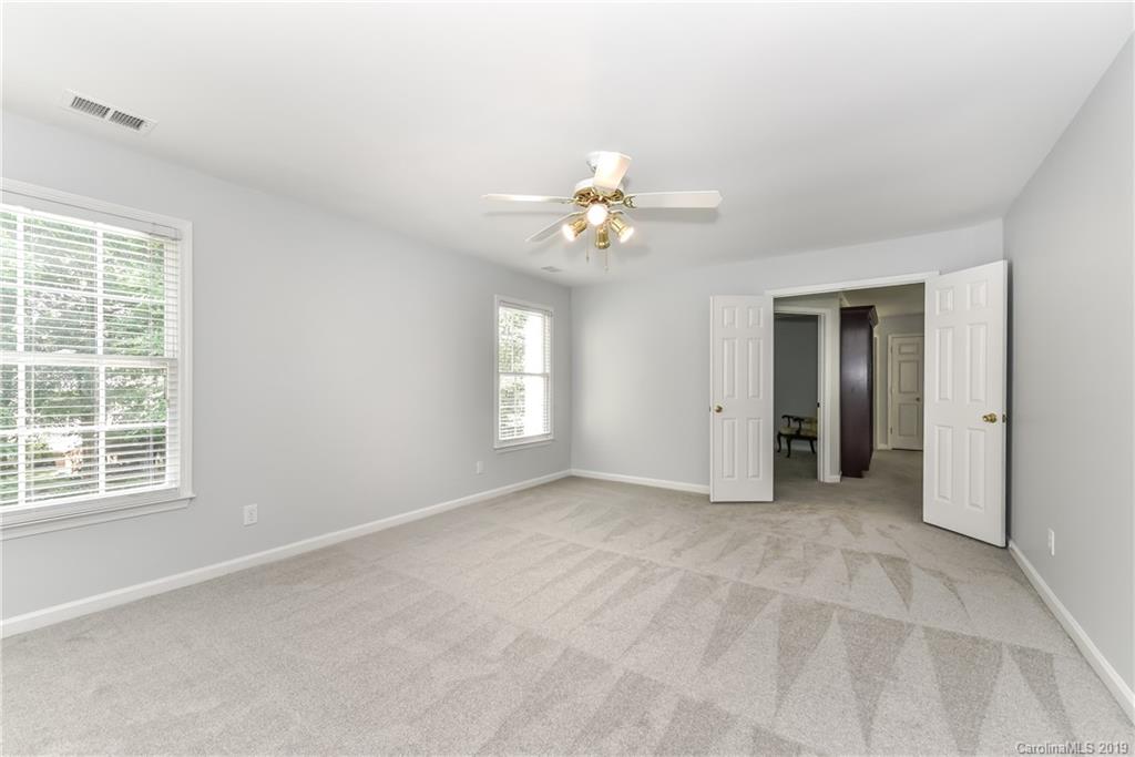 3528 Arklow Road Charlotte, NC 28269 - Photo 34 of 45 Gallery Image 34